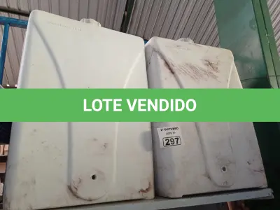 LOTE 297 - 02 RESERVATÓRIOS DE PLÁSTICO. (NO ESTADO) ATENÇÃO! FAZER A VISITAÇÃO ANTES DE ARREMATAR, NÃO SABEMOS SE FUNCIONA. LEILÃO NÃO TEM GARANTIA E NEM DEVOLUÇÃO, SUJEITO A POSSÍVEIS AVARIAS VISÍVEIS/OCULTAS E/OU AUSÊNCIA DE COMPONENTES.
