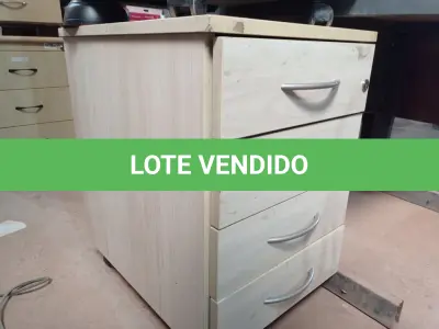 LOTE 294 - 02 GAVETEIROS COM 04 GAVETAS. (NO ESTADO) ATENÇÃO! FAZER A VISITAÇÃO ANTES DE ARREMATAR, NÃO SABEMOS SE FUNCIONA. LEILÃO NÃO TEM GARANTIA E NEM DEVOLUÇÃO, SUJEITO A POSSÍVEIS AVARIAS VISÍVEIS/OCULTAS E/OU AUSÊNCIA DE COMPONENTES.
