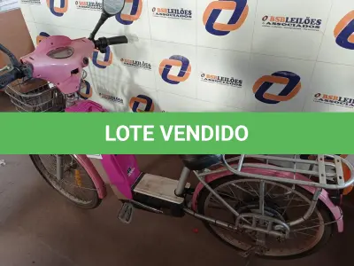 LOTE 029 - 01 BICICLETA ELÉTRICA 48V. (NO ESTADO) ATENÇÃO! FAZER A VISITAÇÃO ANTES DE ARREMATAR, NÃO SABEMOS SE FUNCIONA. LEILÃO NÃO TEM GARANTIA E NEM DEVOLUÇÃO, SUJEITO A POSSÍVEIS AVARIAS VISÍVEIS/OCULTAS E/OU AUSÊNCIA DE COMPONENTES.