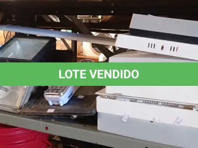 LOTE 158 - 01 LOTE COM VÁRIAS LUMINÁRIAS MARCAS E MODELOS DIVERSOS. (NO ESTADO) ATENÇÃO! FAZER A VISITAÇÃO ANTES DE ARREMATAR, NÃO SABEMOS SE FUNCIONA. LEILÃO NÃO TEM GARANTIA E NEM DEVOLUÇÃO, SUJEITO A POSSÍVEIS AVARIAS VISÍVEIS/OCULTAS E/OU AUSÊNCIA DE COMPONENTES.