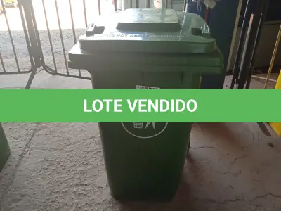 LOTE 176 - 01 CONTAINER HDPE EN840 240LITROS. (NO ESTADO) ATENÇÃO! FAZER A VISITAÇÃO ANTES DE ARREMATAR, NÃO SABEMOS SE FUNCIONA. LEILÃO NÃO TEM GARANTIA E NEM DEVOLUÇÃO, SUJEITO A POSSÍVEIS AVARIAS VISÍVEIS/OCULTAS E/OU AUSÊNCIA DE COMPONENTES.