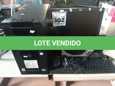 LOTE 302 - 01 CPU, 01 MONITOR, 01 TECLADO E 01 MOUSE. (NO ESTADO) ATENÇÃO! FAZER A VISITAÇÃO ANTES DE ARREMATAR, NÃO SABEMOS SE FUNCIONA. LEILÃO NÃO TEM GARANTIA E NEM DEVOLUÇÃO, SUJEITO A POSSÍVEIS AVARIAS VISÍVEIS/OCULTAS E/OU AUSÊNCIA DE COMPONENTES.