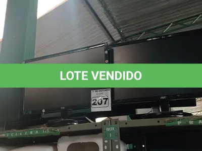 LOTE 207 - 10 MONITORES MARCAS E MODELOS DIVERSOS PARA RETIRADA DE PEÇAS. (NO ESTADO) ATENÇÃO! FAZER A VISITAÇÃO ANTES DE ARREMATAR, NÃO SABEMOS SE FUNCIONA. LEILÃO NÃO TEM GARANTIA E NEM DEVOLUÇÃO, SUJEITO A POSSÍVEIS AVARIAS VISÍVEIS/OCULTAS E/OU AUSÊNCIA DE COMPONENTES.