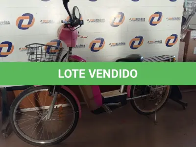 LOTE 029 - 01 BICICLETA ELÉTRICA 48V. (NO ESTADO) ATENÇÃO! FAZER A VISITAÇÃO ANTES DE ARREMATAR, NÃO SABEMOS SE FUNCIONA. LEILÃO NÃO TEM GARANTIA E NEM DEVOLUÇÃO, SUJEITO A POSSÍVEIS AVARIAS VISÍVEIS/OCULTAS E/OU AUSÊNCIA DE COMPONENTES.