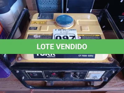 LOTE 097 - 01 GERADOR A GASOLINA GT 7500 SUPER TORK. (NO ESTADO) ATENÇÃO! FAZER A VISITAÇÃO ANTES DE ARREMATAR, NÃO SABEMOS SE FUNCIONA. LEILÃO NÃO TEM GARANTIA E NEM DEVOLUÇÃO, SUJEITO A POSSÍVEIS AVARIAS VISÍVEIS/OCULTAS E/OU AUSÊNCIA DE COMPONENTES.