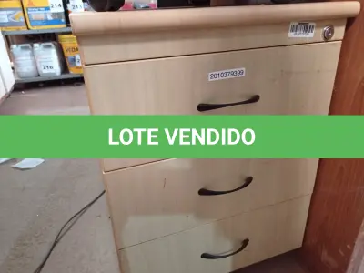 LOTE 281 - 02 GAVETEIROS SENDO 01 COM 04 GAVETAS. (NO ESTADO) ATENÇÃO! FAZER A VISITAÇÃO ANTES DE ARREMATAR, NÃO SABEMOS SE FUNCIONA. LEILÃO NÃO TEM GARANTIA E NEM DEVOLUÇÃO, SUJEITO A POSSÍVEIS AVARIAS VISÍVEIS/OCULTAS E/OU AUSÊNCIA DE COMPONENTES.
