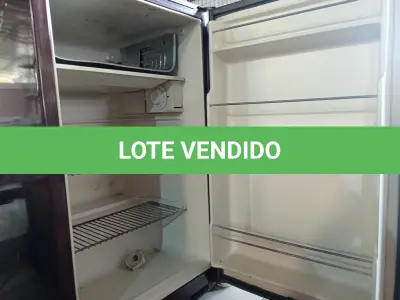 LOTE 248 - 02 FRIGOBARES MARCAS E MODELOS DIVERSOS COM AVARIAS. (NO ESTADO) ATENÇÃO! FAZER A VISITAÇÃO ANTES DE ARREMATAR, NÃO SABEMOS SE FUNCIONA. LEILÃO NÃO TEM GARANTIA E NEM DEVOLUÇÃO, SUJEITO A POSSÍVEIS AVARIAS VISÍVEIS/OCULTAS E/OU AUSÊNCIA DE COMPONENTES.