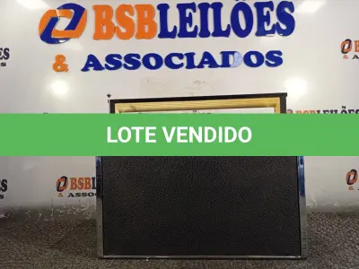 LOTE 009 - 01 RADIO TRANSISTOR MARCA PHILCO. (NO ESTADO) ATENÇÃO! FAZER A VISITAÇÃO ANTES DE ARREMATAR, NÃO SABEMOS SE FUNCIONA. LEILÃO NÃO TEM GARANTIA E NEM DEVOLUÇÃO, SUJEITO A POSSÍVEIS AVARIAS VISÍVEIS/OCULTAS E/OU AUSÊNCIA DE COMPONENTES.