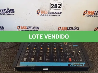 LOTE 282 - 01 MESA DE SOM ONEAL MODELO OMX-6. (NO ESTADO) ATENÇÃO! FAZER A VISITAÇÃO ANTES DE ARREMATAR, NÃO SABEMOS SE FUNCIONA. LEILÃO NÃO TEM GARANTIA E NEM DEVOLUÇÃO, SUJEITO A POSSÍVEIS AVARIAS VISÍVEIS/OCULTAS E/OU AUSÊNCIA DE COMPONENTES.