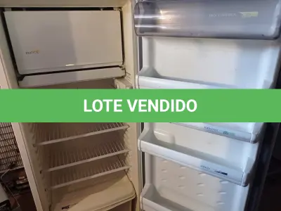 LOTE 242 - 01 GELADEIRA MARCA CÔNSUL 220V. (NO ESTADO) ATENÇÃO! FAZER A VISITAÇÃO ANTES DE ARREMATAR, NÃO SABEMOS SE FUNCIONA. LEILÃO NÃO TEM GARANTIA E NEM DEVOLUÇÃO, SUJEITO A POSSÍVEIS AVARIAS VISÍVEIS/OCULTAS E/OU AUSÊNCIA DE COMPONENTES.