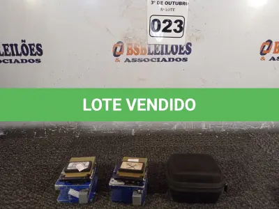 LOTE 023 - 03 CLIVADORES PARA FIBRA ÓTICA MARCAS E MODELOS DIVERSOS. (NO ESTADO) ATENÇÃO! FAZER A VISITAÇÃO ANTES DE ARREMATAR, NÃO SABEMOS SE FUNCIONA. LEILÃO NÃO TEM GARANTIA E NEM DEVOLUÇÃO, SUJEITO A POSSÍVEIS AVARIAS VISÍVEIS/OCULTAS E/OU AUSÊNCIA DE COMPONENTES.