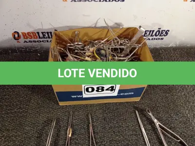 LOTE 084 - 01 LOTE COM INSTRUMENTAIS ODONTOLÓGICOS.  (NO ESTADO) ATENÇÃO! FAZER A VISITAÇÃO ANTES DE ARREMATAR, NÃO SABEMOS SE FUNCIONA. LEILÃO NÃO TEM GARANTIA E NEM DEVOLUÇÃO, SUJEITO A POSSÍVEIS AVARIAS VISÍVEIS/OCULTAS E/OU AUSÊNCIA DE COMPONENTES.
