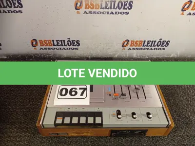 LOTE 067 - 01 APARELHO STÉREO CASSETTE DECK CD-724 MARCA CCE. (NO ESTADO) ATENÇÃO! FAZER A VISITAÇÃO ANTES DE ARREMATAR, NÃO SABEMOS SE FUNCIONA. LEILÃO NÃO TEM GARANTIA E NEM DEVOLUÇÃO, SUJEITO A POSSÍVEIS AVARIAS VISÍVEIS/OCULTAS E/OU AUSÊNCIA DE COMPONENTES.