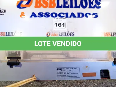 LOTE 161 - 01 TOCA DISCO MARCA CCE. (NO ESTADO) ATENÇÃO! FAZER A VISITAÇÃO ANTES DE ARREMATAR, NÃO SABEMOS SE FUNCIONA. LEILÃO NÃO TEM GARANTIA E NEM DEVOLUÇÃO, SUJEITO A POSSÍVEIS AVARIAS VISÍVEIS/OCULTAS E/OU AUSÊNCIA DE COMPONENTES.