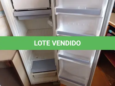 LOTE 244 - 01 FREEZER VERTICAL MARCA CÔNSUL 220V. (NO ESTADO) ATENÇÃO! FAZER A VISITAÇÃO ANTES DE ARREMATAR, NÃO SABEMOS SE FUNCIONA. LEILÃO NÃO TEM GARANTIA E NEM DEVOLUÇÃO, SUJEITO A POSSÍVEIS AVARIAS VISÍVEIS/OCULTAS E/OU AUSÊNCIA DE COMPONENTES.