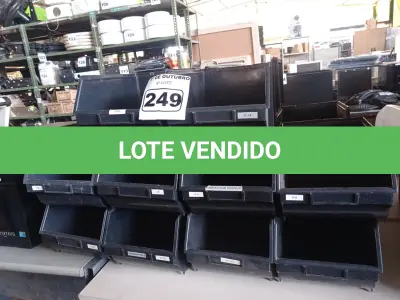 LOTE 249 - 20 CAÇAMBAS ORGANIZADORAS DE PLÁSTICO. (NO ESTADO) ATENÇÃO! FAZER A VISITAÇÃO ANTES DE ARREMATAR, NÃO SABEMOS SE FUNCIONA. LEILÃO NÃO TEM GARANTIA E NEM DEVOLUÇÃO, SUJEITO A POSSÍVEIS AVARIAS VISÍVEIS/OCULTAS E/OU AUSÊNCIA DE COMPONENTES.