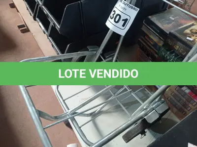 LOTE 301 - 02 CARRINHOS PARA TRANSPORTE DE CARGAS. (NO ESTADO) ATENÇÃO! FAZER A VISITAÇÃO ANTES DE ARREMATAR, NÃO SABEMOS SE FUNCIONA. LEILÃO NÃO TEM GARANTIA E NEM DEVOLUÇÃO, SUJEITO A POSSÍVEIS AVARIAS VISÍVEIS/OCULTAS E/OU AUSÊNCIA DE COMPONENTES.