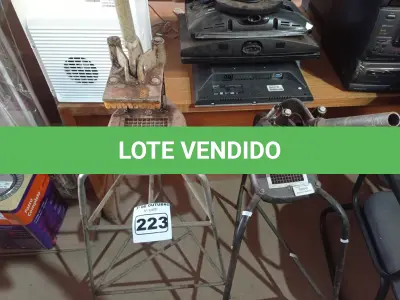 LOTE 223 - 02 CORTADORES DE BATATAS. (NO ESTADO) ATENÇÃO! FAZER A VISITAÇÃO ANTES DE ARREMATAR, NÃO SABEMOS SE FUNCIONA. LEILÃO NÃO TEM GARANTIA E NEM DEVOLUÇÃO, SUJEITO A POSSÍVEIS AVARIAS VISÍVEIS/OCULTAS E/OU AUSÊNCIA DE COMPONENTES.