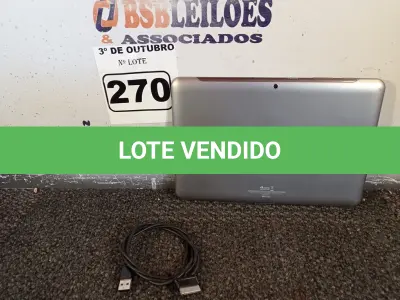 LOTE 270 - 01 TABLET SAMSUNG COM CABO. (NO ESTADO) ATENÇÃO! FAZER A VISITAÇÃO ANTES DE ARREMATAR, NÃO SABEMOS SE FUNCIONA. LEILÃO NÃO TEM GARANTIA E NEM DEVOLUÇÃO, SUJEITO A POSSÍVEIS AVARIAS VISÍVEIS/OCULTAS E/OU AUSÊNCIA DE COMPONENTES.