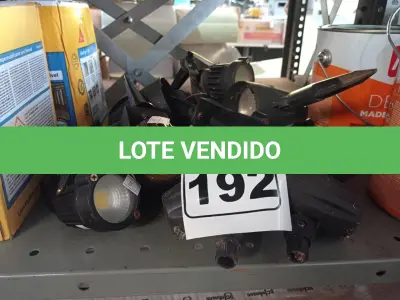 LOTE 192 - 01 LOTE COM VÁRIAS LUMINÁRIAS PARA JARDIN. (NO ESTADO) ATENÇÃO! FAZER A VISITAÇÃO ANTES DE ARREMATAR, NÃO SABEMOS SE FUNCIONA. LEILÃO NÃO TEM GARANTIA E NEM DEVOLUÇÃO, SUJEITO A POSSÍVEIS AVARIAS VISÍVEIS/OCULTAS E/OU AUSÊNCIA DE COMPONENTES.