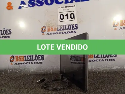 LOTE 010 - 01 TABLET SAMSUNG COM CABO. (NO ESTADO) ATENÇÃO! FAZER A VISITAÇÃO ANTES DE ARREMATAR, NÃO SABEMOS SE FUNCIONA. LEILÃO NÃO TEM GARANTIA E NEM DEVOLUÇÃO, SUJEITO A POSSÍVEIS AVARIAS VISÍVEIS/OCULTAS E/OU AUSÊNCIA DE COMPONENTES.