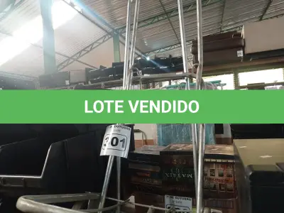 LOTE 301 - 02 CARRINHOS PARA TRANSPORTE DE CARGAS. (NO ESTADO) ATENÇÃO! FAZER A VISITAÇÃO ANTES DE ARREMATAR, NÃO SABEMOS SE FUNCIONA. LEILÃO NÃO TEM GARANTIA E NEM DEVOLUÇÃO, SUJEITO A POSSÍVEIS AVARIAS VISÍVEIS/OCULTAS E/OU AUSÊNCIA DE COMPONENTES.