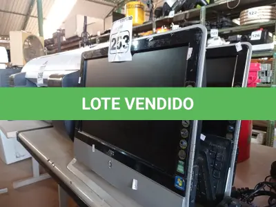 LOTE 253 - 02 COMPUTADORES ALL IN ONE MARCAS E MODELOS DIVERSOS. (NO ESTADO) ATENÇÃO! FAZER A VISITAÇÃO ANTES DE ARREMATAR, NÃO SABEMOS SE FUNCIONA. LEILÃO NÃO TEM GARANTIA E NEM DEVOLUÇÃO, SUJEITO A POSSÍVEIS AVARIAS VISÍVEIS/OCULTAS E/OU AUSÊNCIA DE COMPONENTES.