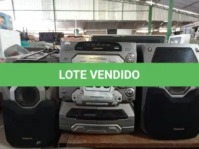 LOTE 266 - 01 APARELHO DE SOM 3X1 MARCA PANASONIC. (NO ESTADO) ATENÇÃO! FAZER A VISITAÇÃO ANTES DE ARREMATAR, NÃO SABEMOS SE FUNCIONA. LEILÃO NÃO TEM GARANTIA E NEM DEVOLUÇÃO, SUJEITO A POSSÍVEIS AVARIAS VISÍVEIS/OCULTAS E/OU AUSÊNCIA DE COMPONENTES.
