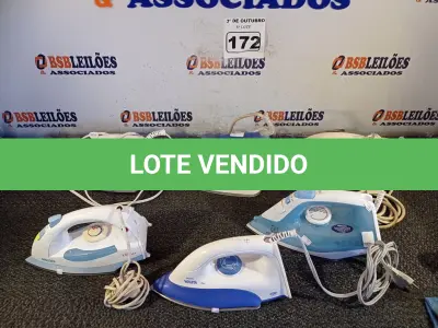 LOTE 172 - 06 FERROS DE PASSAR ROUPAS MARCAS E MODELOS DIVERSOS. (NO ESTADO) ATENÇÃO! FAZER A VISITAÇÃO ANTES DE ARREMATAR, NÃO SABEMOS SE FUNCIONA. LEILÃO NÃO TEM GARANTIA E NEM DEVOLUÇÃO, SUJEITO A POSSÍVEIS AVARIAS VISÍVEIS/OCULTAS E/OU AUSÊNCIA DE COMPONENTES.