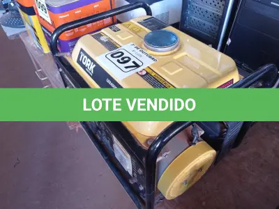 LOTE 097 - 01 GERADOR A GASOLINA GT 7500 SUPER TORK. (NO ESTADO) ATENÇÃO! FAZER A VISITAÇÃO ANTES DE ARREMATAR, NÃO SABEMOS SE FUNCIONA. LEILÃO NÃO TEM GARANTIA E NEM DEVOLUÇÃO, SUJEITO A POSSÍVEIS AVARIAS VISÍVEIS/OCULTAS E/OU AUSÊNCIA DE COMPONENTES.