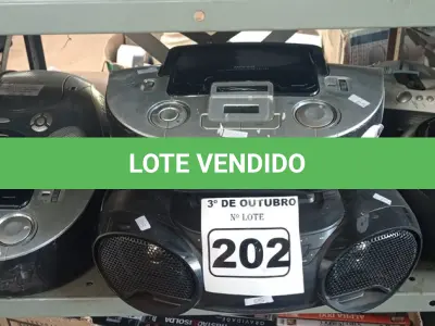 LOTE 202 - 07 APARELHOS DE SOM MARCAS E MODELOS DIVERSOS. (NO ESTADO) ATENÇÃO! FAZER A VISITAÇÃO ANTES DE ARREMATAR, NÃO SABEMOS SE FUNCIONA. LEILÃO NÃO TEM GARANTIA E NEM DEVOLUÇÃO, SUJEITO A POSSÍVEIS AVARIAS VISÍVEIS/OCULTAS E/OU AUSÊNCIA DE COMPONENTES.