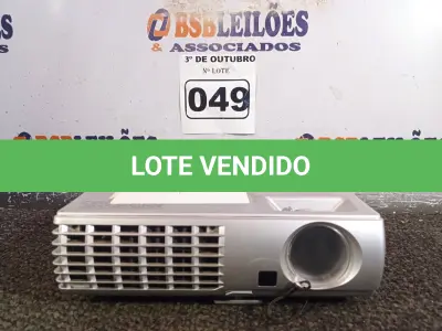 LOTE 049 - 01 PROJETOR MULTIMIDIA MARCA LG. (NO ESTADO) ATENÇÃO! FAZER A VISITAÇÃO ANTES DE ARREMATAR, NÃO SABEMOS SE FUNCIONA. LEILÃO NÃO TEM GARANTIA E NEM DEVOLUÇÃO, SUJEITO A POSSÍVEIS AVARIAS VISÍVEIS/OCULTAS E/OU AUSÊNCIA DE COMPONENTES.