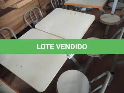 LOTE 535 - 01 MESA PARA LANCHONETE. (NO ESTADO) ATENÇÃO! FAZER A VISITAÇÃO ANTES DE ARREMATAR, NÃO SABEMOS SE FUNCIONA. LEILÃO NÃO TEM GARANTIA E NEM DEVOLUÇÃO, SUJEITO A POSSÍVEIS AVARIAS VISÍVEIS/OCULTAS E/OU AUSÊNCIA DE COMPONENTES.