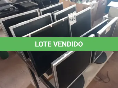 LOTE 498 - 10 MONITORES MARCAS E MODELOS DIVERSOS PARA RETIRADA DE PEÇAS. (NO ESTADO) ATENÇÃO! FAZER A VISITAÇÃO ANTES DE ARREMATAR, NÃO SABEMOS SE FUNCIONA. LEILÃO NÃO TEM GARANTIA E NEM DEVOLUÇÃO, SUJEITO A POSSÍVEIS AVARIAS VISÍVEIS/OCULTAS E/OU AUSÊNCIA DE COMPONENTES.