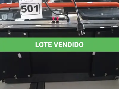 LOTE 501 - 01 LUMINÁRIA DE PALCO. (NO ESTADO) ATENÇÃO! FAZER A VISITAÇÃO ANTES DE ARREMATAR, NÃO SABEMOS SE FUNCIONA. LEILÃO NÃO TEM GARANTIA E NEM DEVOLUÇÃO, SUJEITO A POSSÍVEIS AVARIAS VISÍVEIS/OCULTAS E/OU AUSÊNCIA DE COMPONENTES.