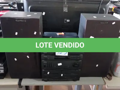LOTE 323 - 01 APARELHO DE SOM 3X1 PHILIPS SENDO RADIO/CASSETE/TOCA DISCOS. (NO ESTADO) ATENÇÃO! FAZER A VISITAÇÃO ANTES DE ARREMATAR, NÃO SABEMOS SE FUNCIONA. LEILÃO NÃO TEM GARANTIA E NEM DEVOLUÇÃO, SUJEITO A POSSÍVEIS AVARIAS VISÍVEIS/OCULTAS E/OU AUSÊNCIA DE COMPONENTES.