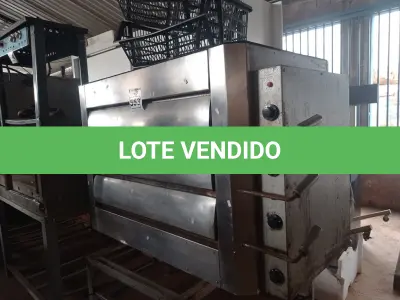 LOTE 553 - 01 FORNO INDUSTRIAL ELÉTRICO COM 03 PORTAS. (NO ESTADO) ATENÇÃO! FAZER A VISITAÇÃO ANTES DE ARREMATAR, NÃO SABEMOS SE FUNCIONA. LEILÃO NÃO TEM GARANTIA E NEM DEVOLUÇÃO, SUJEITO A POSSÍVEIS AVARIAS VISÍVEIS/OCULTAS E/OU AUSÊNCIA DE COMPONENTES.