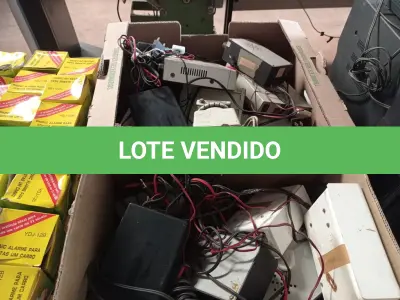 LOTE 510 - 01 LOTE COM APARELHOS ELETRÔNICOS DIVERSOS. (NO ESTADO) ATENÇÃO! FAZER A VISITAÇÃO ANTES DE ARREMATAR, NÃO SABEMOS SE FUNCIONA. LEILÃO NÃO TEM GARANTIA E NEM DEVOLUÇÃO, SUJEITO A POSSÍVEIS AVARIAS VISÍVEIS/OCULTAS E/OU AUSÊNCIA DE COMPONENTES.
