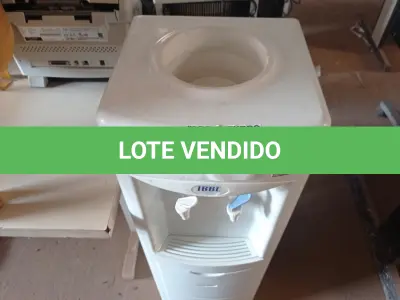LOTE 432 - 01 BEBEDOURO PARA GARRAFÃO MARCA IBBL 220V. (NO ESTADO) ATENÇÃO! FAZER A VISITAÇÃO ANTES DE ARREMATAR, NÃO SABEMOS SE FUNCIONA. LEILÃO NÃO TEM GARANTIA E NEM DEVOLUÇÃO, SUJEITO A POSSÍVEIS AVARIAS VISÍVEIS/OCULTAS E/OU AUSÊNCIA DE COMPONENTES.