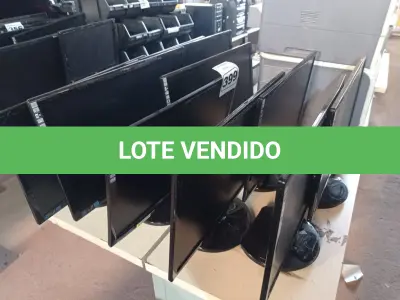 LOTE 399 - 10 MONITORES MARCAS E MODELOS DIVERSOS PARA RETIRADA DE PEÇAS. (NO ESTADO) ATENÇÃO! FAZER A VISITAÇÃO ANTES DE ARREMATAR, NÃO SABEMOS SE FUNCIONA. LEILÃO NÃO TEM GARANTIA E NEM DEVOLUÇÃO, SUJEITO A POSSÍVEIS AVARIAS VISÍVEIS/OCULTAS E/OU AUSÊNCIA DE COMPONENTES.