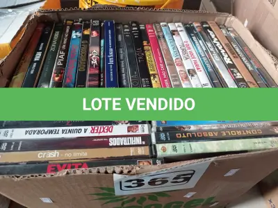 LOTE 365 - 01 LOTE COM GRANDE QUANTIDADE DE DVD’S TÍTULOS DIVERSOS. (NO ESTADO) ATENÇÃO! FAZER A VISITAÇÃO ANTES DE ARREMATAR, NÃO SABEMOS SE FUNCIONA. LEILÃO NÃO TEM GARANTIA E NEM DEVOLUÇÃO, SUJEITO A POSSÍVEIS AVARIAS VISÍVEIS/OCULTAS E/OU AUSÊNCIA DE COMPONENTES.