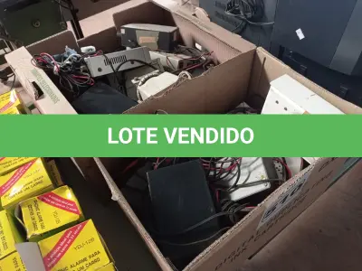 LOTE 510 - 01 LOTE COM APARELHOS ELETRÔNICOS DIVERSOS. (NO ESTADO) ATENÇÃO! FAZER A VISITAÇÃO ANTES DE ARREMATAR, NÃO SABEMOS SE FUNCIONA. LEILÃO NÃO TEM GARANTIA E NEM DEVOLUÇÃO, SUJEITO A POSSÍVEIS AVARIAS VISÍVEIS/OCULTAS E/OU AUSÊNCIA DE COMPONENTES.