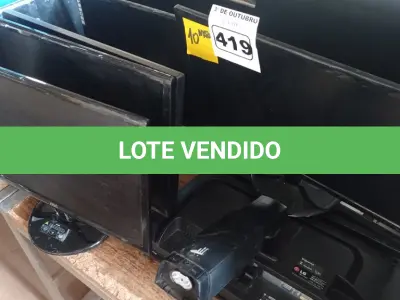 LOTE 419 - 10 MONITORES MARCAS E MODELOS DIVERSOS PARA RETIRADA DE PEÇAS. (NO ESTADO) ATENÇÃO! FAZER A VISITAÇÃO ANTES DE ARREMATAR, NÃO SABEMOS SE FUNCIONA. LEILÃO NÃO TEM GARANTIA E NEM DEVOLUÇÃO, SUJEITO A POSSÍVEIS AVARIAS VISÍVEIS/OCULTAS E/OU AUSÊNCIA DE COMPONENTES.