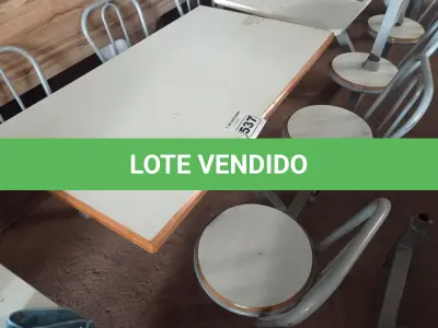 LOTE 537 - 01 MESA PARA LANCHONETE. (NO ESTADO) ATENÇÃO! FAZER A VISITAÇÃO ANTES DE ARREMATAR, NÃO SABEMOS SE FUNCIONA. LEILÃO NÃO TEM GARANTIA E NEM DEVOLUÇÃO, SUJEITO A POSSÍVEIS AVARIAS VISÍVEIS/OCULTAS E/OU AUSÊNCIA DE COMPONENTES.