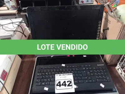 LOTE 442 - 02 COMPUTADORES ALL IN ONE MARCAS AOC. (NO ESTADO) ATENÇÃO! FAZER A VISITAÇÃO ANTES DE ARREMATAR, NÃO SABEMOS SE FUNCIONA. LEILÃO NÃO TEM GARANTIA E NEM DEVOLUÇÃO, SUJEITO A POSSÍVEIS AVARIAS VISÍVEIS/OCULTAS E/OU AUSÊNCIA DE COMPONENTES.