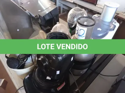 LOTE 332 - 01 LOTE COM UTENSÍLIOS DIVERSOS. (NO ESTADO) ATENÇÃO! FAZER A VISITAÇÃO ANTES DE ARREMATAR, NÃO SABEMOS SE FUNCIONA. LEILÃO NÃO TEM GARANTIA E NEM DEVOLUÇÃO, SUJEITO A POSSÍVEIS AVARIAS VISÍVEIS/OCULTAS E/OU AUSÊNCIA DE COMPONENTES.