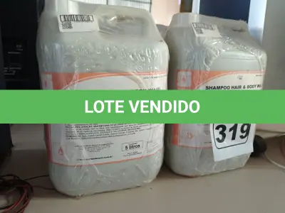 LOTE 319 - 20 LITROS DE SHAMPOO PARA CABELO E CORPO. (NO ESTADO) ATENÇÃO! FAZER A VISITAÇÃO ANTES DE ARREMATAR, NÃO SABEMOS SE FUNCIONA. LEILÃO NÃO TEM GARANTIA E NEM DEVOLUÇÃO, SUJEITO A POSSÍVEIS AVARIAS VISÍVEIS/OCULTAS E/OU AUSÊNCIA DE COMPONENTES.