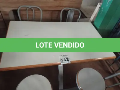 LOTE 532 - 01 MESA PARA LANCHONETE. (NO ESTADO) ATENÇÃO! FAZER A VISITAÇÃO ANTES DE ARREMATAR, NÃO SABEMOS SE FUNCIONA. LEILÃO NÃO TEM GARANTIA E NEM DEVOLUÇÃO, SUJEITO A POSSÍVEIS AVARIAS VISÍVEIS/OCULTAS E/OU AUSÊNCIA DE COMPONENTES.