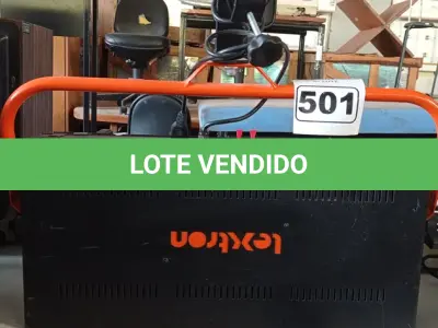 LOTE 501 - 01 LUMINÁRIA DE PALCO. (NO ESTADO) ATENÇÃO! FAZER A VISITAÇÃO ANTES DE ARREMATAR, NÃO SABEMOS SE FUNCIONA. LEILÃO NÃO TEM GARANTIA E NEM DEVOLUÇÃO, SUJEITO A POSSÍVEIS AVARIAS VISÍVEIS/OCULTAS E/OU AUSÊNCIA DE COMPONENTES.