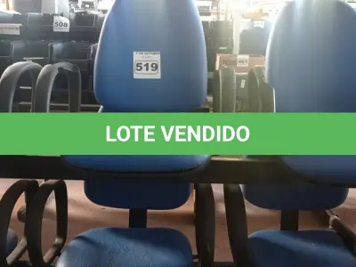 LOTE 519 - 02 LONGARINAS DE 03 LUGARES COM AVARIAS. (NO ESTADO) ATENÇÃO! FAZER A VISITAÇÃO ANTES DE ARREMATAR, NÃO SABEMOS SE FUNCIONA. LEILÃO NÃO TEM GARANTIA E NEM DEVOLUÇÃO, SUJEITO A POSSÍVEIS AVARIAS VISÍVEIS/OCULTAS E/OU AUSÊNCIA DE COMPONENTES.